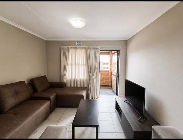 2 BEDROOM APARTMENT FOR SALE IN HEUWELOORD